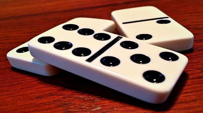 Nẵm rõ luật chơi & cách chơi Domino đánh đâu thắng đó